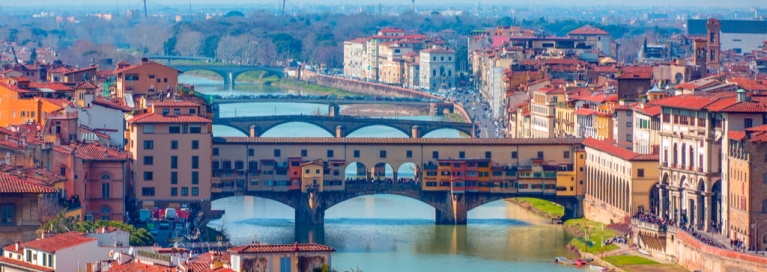 italy-florence-ponte-vecchio-arno-river