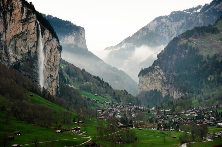 Go camping in the breathtaking valley of Lauterbrunnen