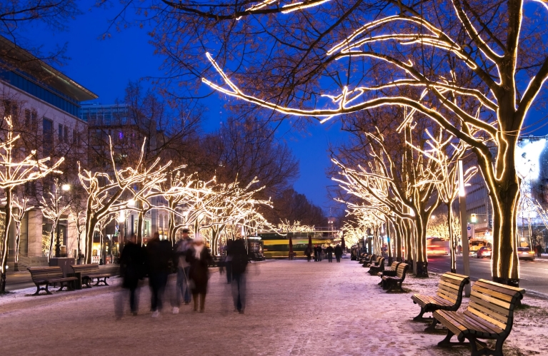 Il celebre viale di Berlino, Unter den Linden, a Natale