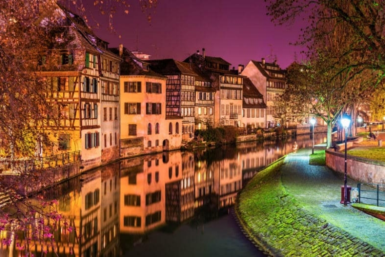 Vista nocturna de Estrasburgo