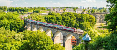 luxembourg-train-in-summer-local-trian