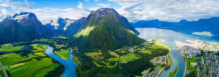 norway-andalsnes-panorama