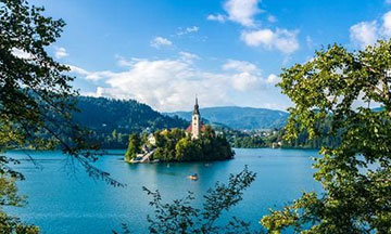 slovenia-lake-bled-view-church