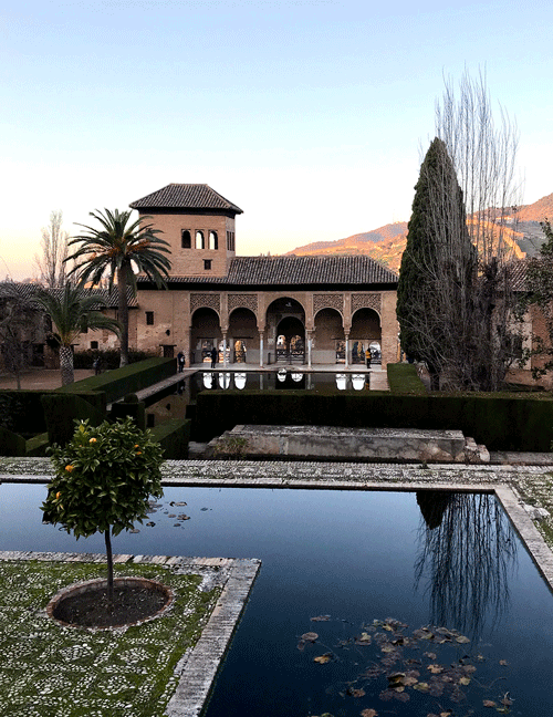 spain-alhambra-pond-view