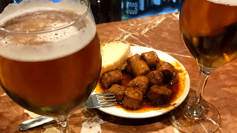 spain-andalusia-tapas-and-beers