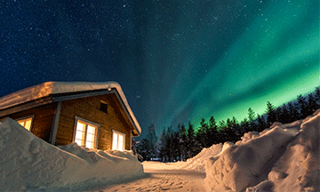 sweden-laplan-norther-lights-by-cabin