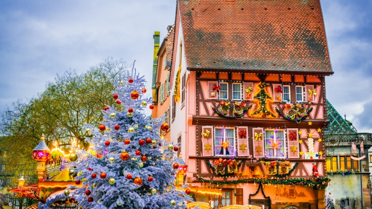 france-colmar-christmas-market-tree-lights