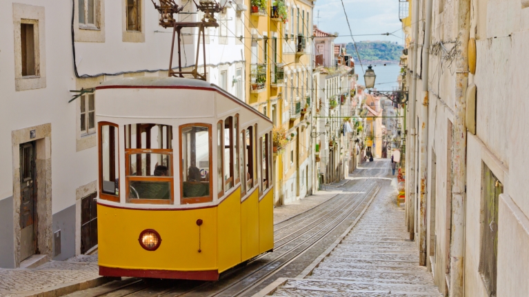 portugal-lisbon-yelow-tram