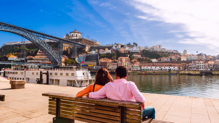 portugal-porto-ribeira-couple-bench-bridges