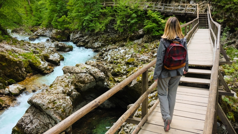 slovenia-Vintgar-gorge-woman-backpack