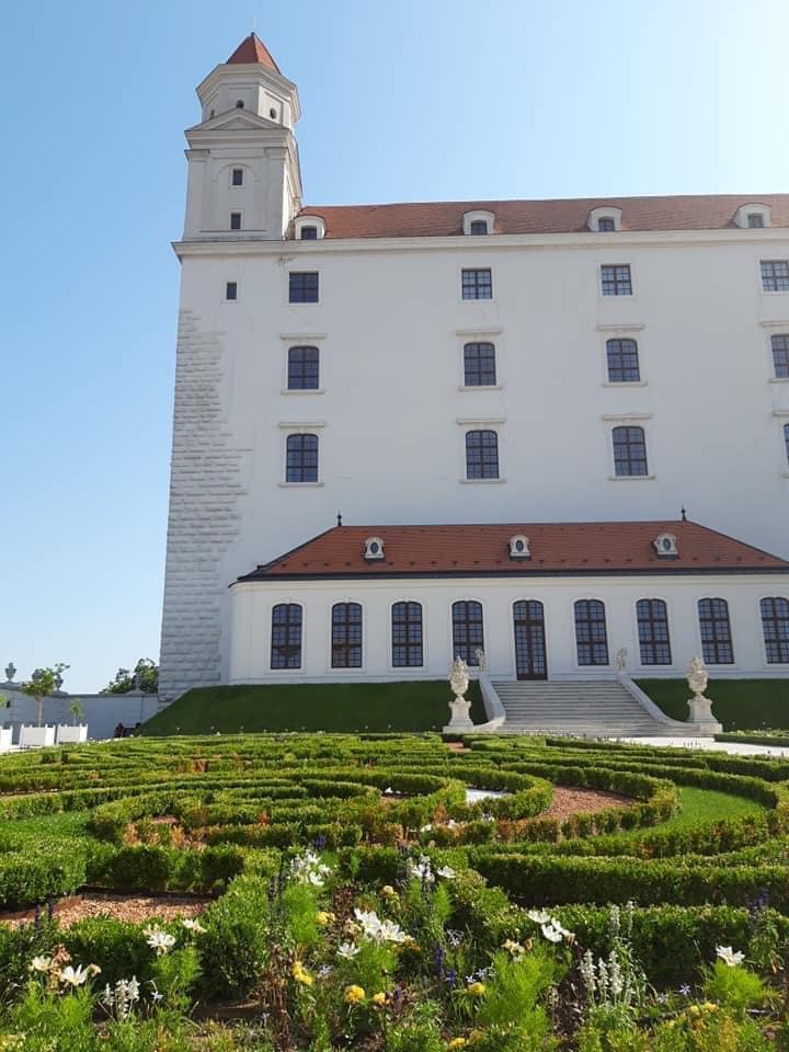 heather-byatt-slovakia-bratislava-castle